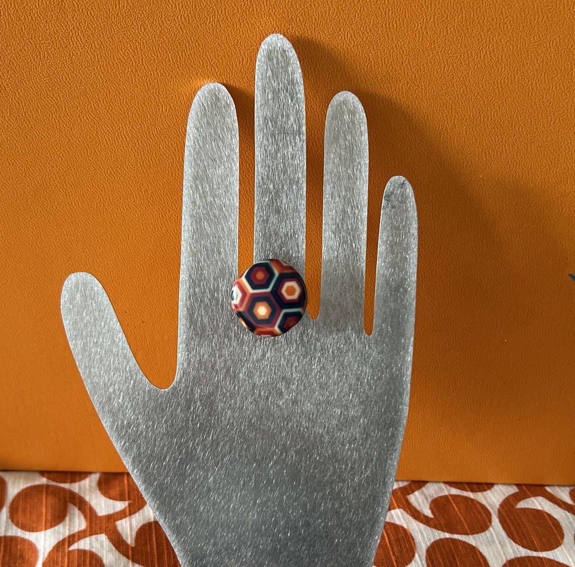 Bague motif hexagonal multicolore